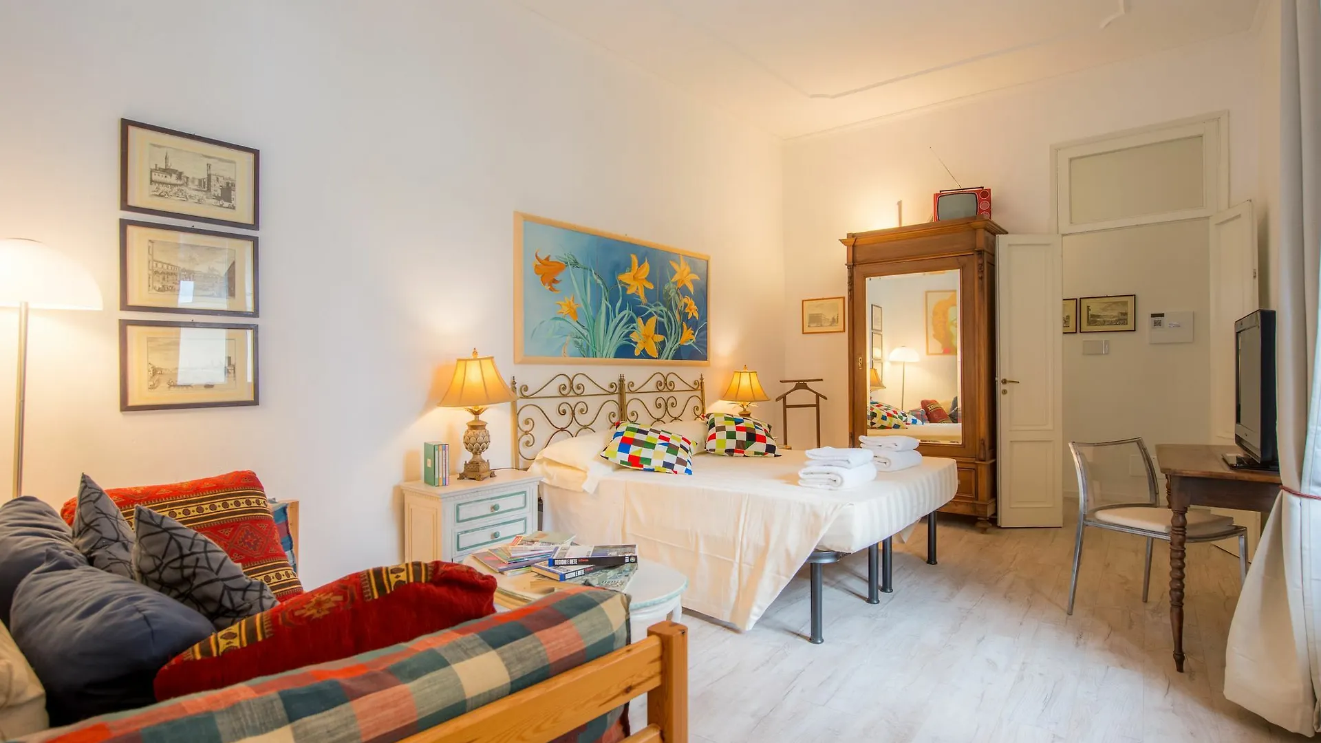 Santo Spirito View Apartment Florence